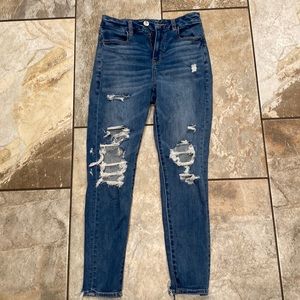 AMERICAN EAGLE JEANS